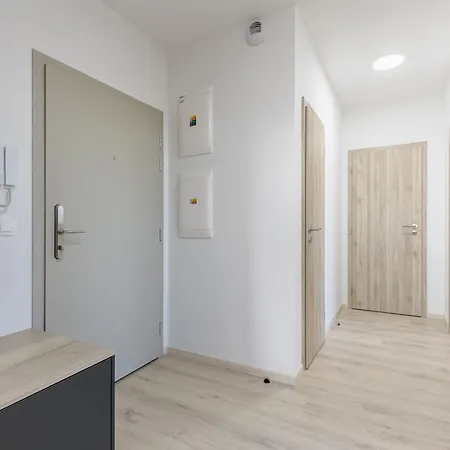 Balrent Slovakia Ovocne Sady Airport Apartment *